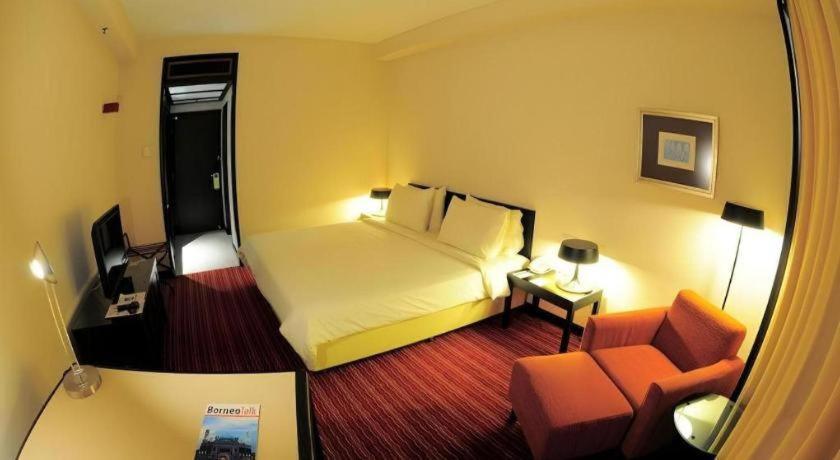 Tanahmas The Sibu Hotel Exterior foto