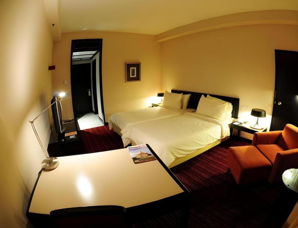 Tanahmas The Sibu Hotel Exterior foto